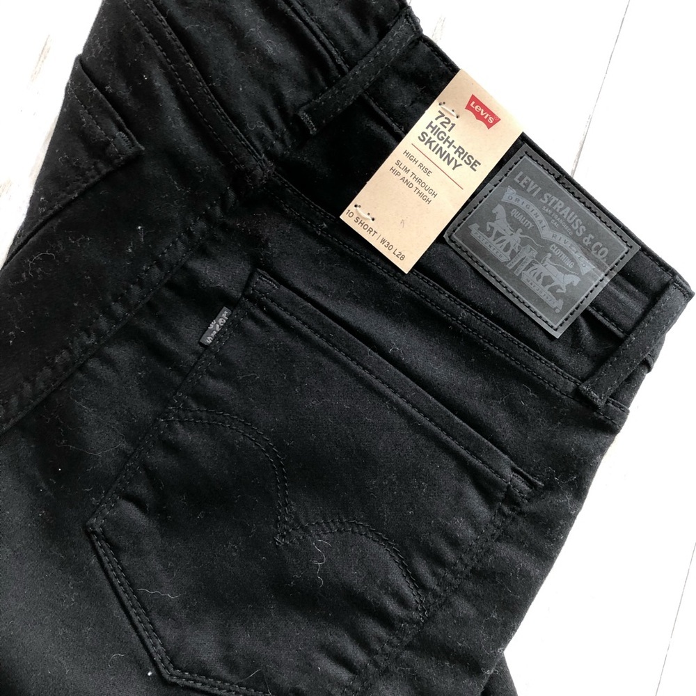 Levi’s NWT 721 black high waisted jeans - Picture 5 of 6